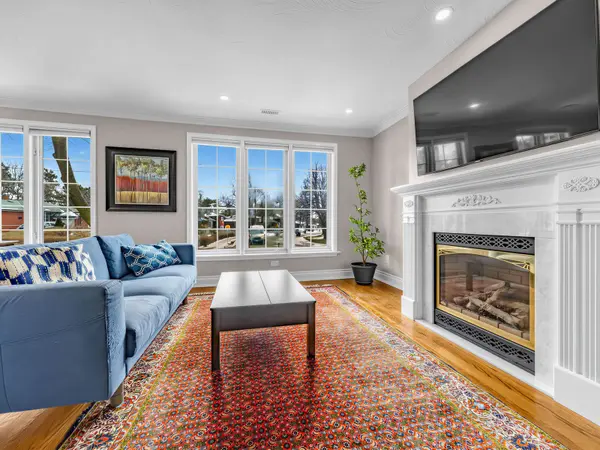 44 Lowcrest BLVD, Toronto E05, ON M1T 1K5