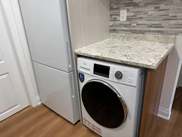 49 Chiara DR, Vaughan, ON L6A 3K3