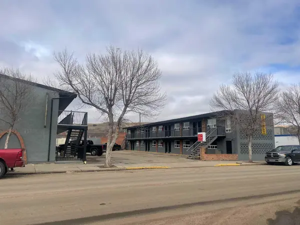 392 Centre ST, Drumheller, AB T0J0Y0