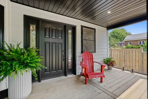 128 Buckingham AVE, Oshawa, ON L1G 2K5