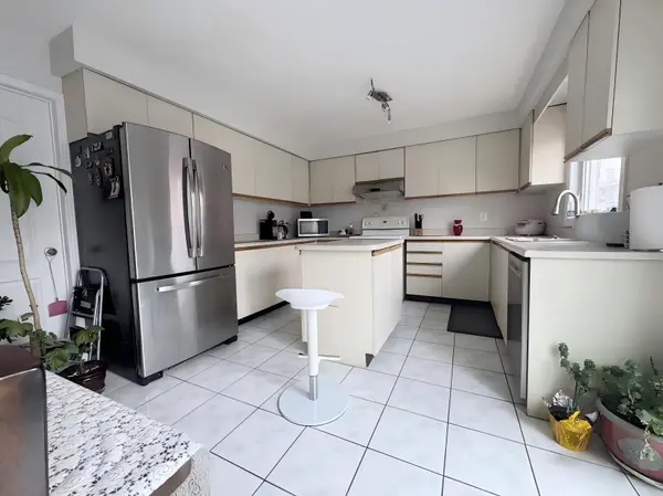 373 Conley ST, Vaughan, ON L4J 6T2