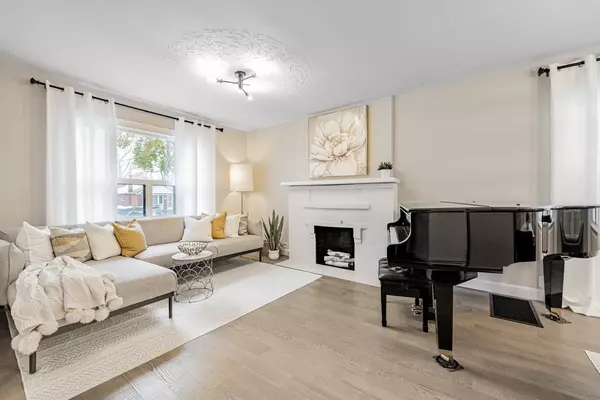 46 Clissold RD, Toronto W08, ON M8Z 4T5