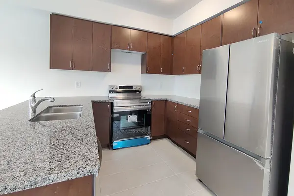 305 Garner RD W #67, Hamilton, ON L9G 3K9