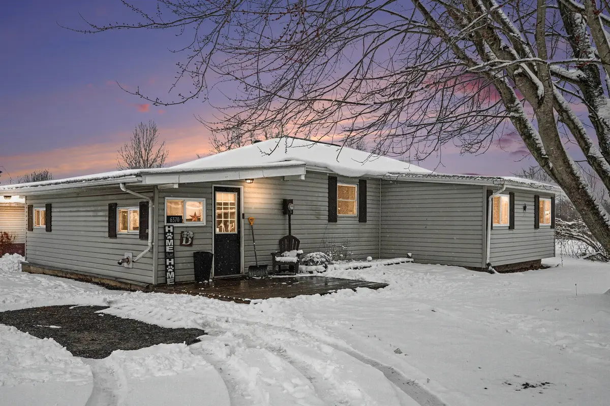 6370 6th Concession RD N, Augusta, ON K6V 5T2