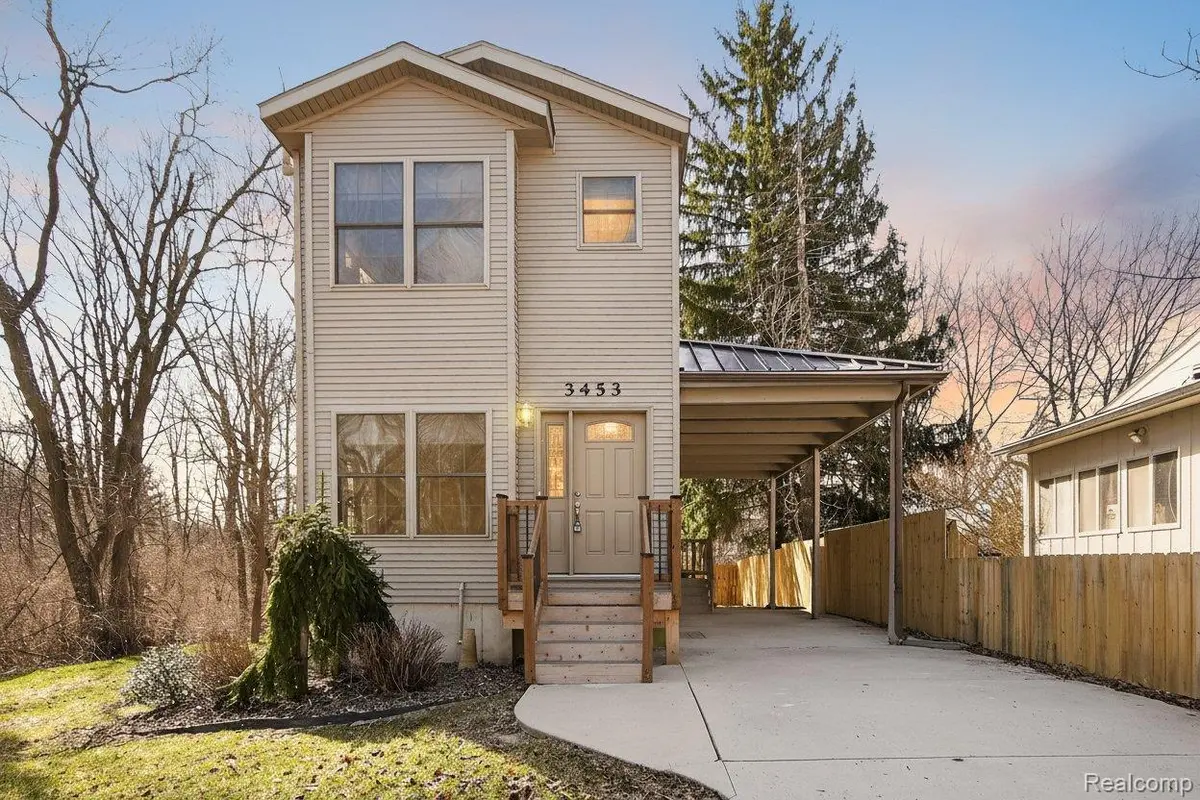 3453 Rhea RD, Ann Arbor, MI 48103