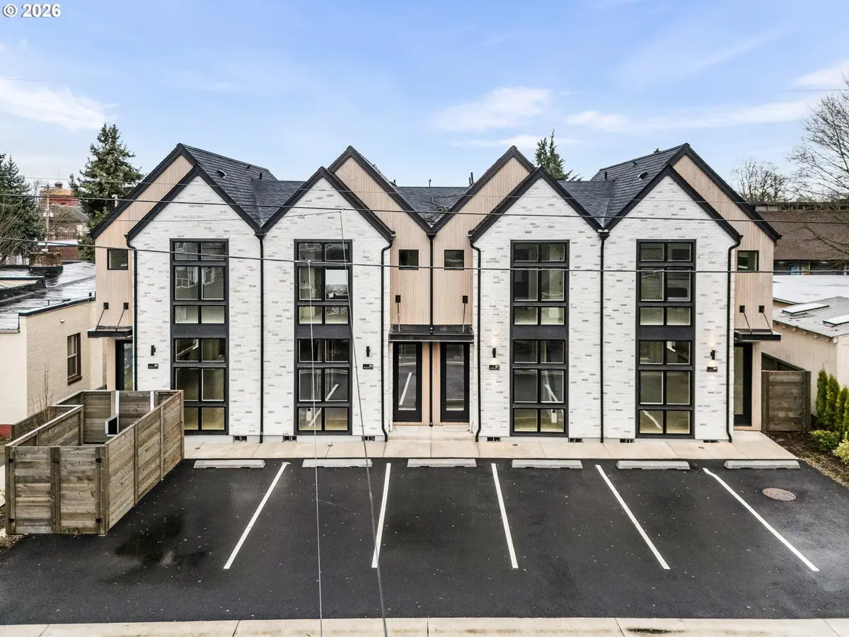 1911 Broadway ST #8, Vancouver, WA 98663