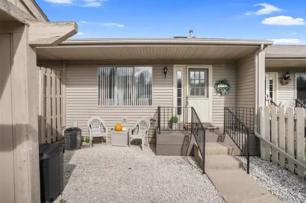 62512 Raleigh Court CT #4, South Lyon, MI 48178