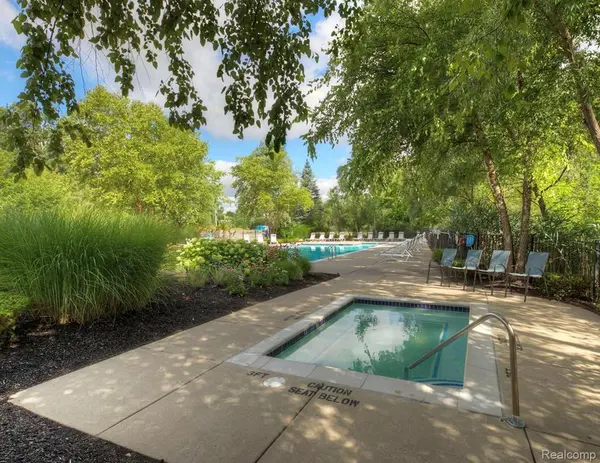 421 Village DR, Walled Lake, MI 48390