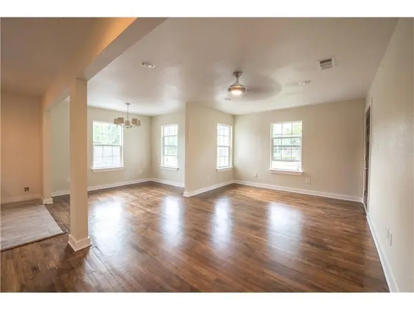 3553 Mission Street, Fort Worth, TX 76109