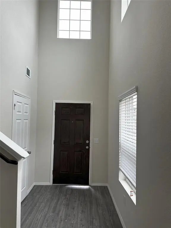 320 Glenwick Lane, Van Alstyne, TX 75495