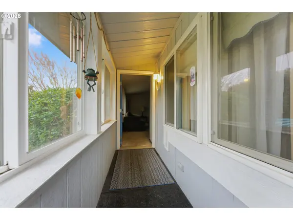 1590 SAINT JOHN AVE, Coos Bay, OR 97420