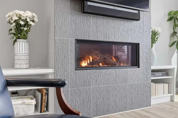 2313 7 ST NE, Calgary, AB T2E 4C7