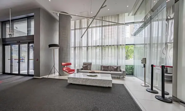 185 Roehampton AVE #912, Toronto C03, ON M2N 0C6