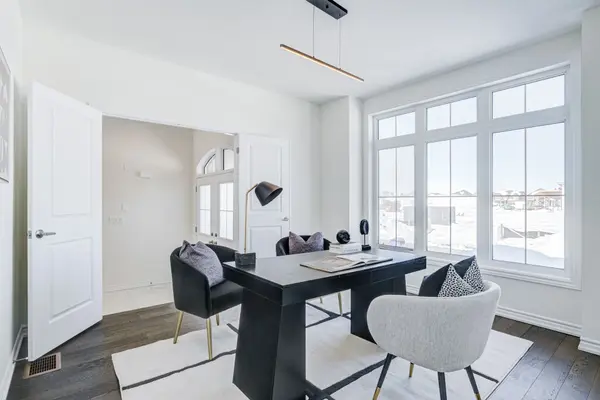 1093 Cole ST, Innisfil, ON L9S 4R7