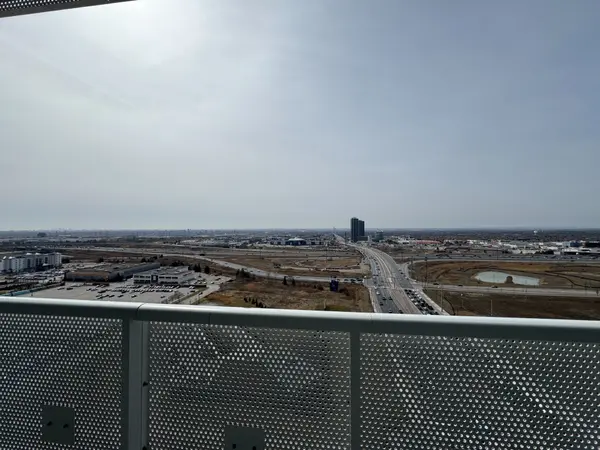 225 Commerce ST #2009, Vaughan, ON L4K 0R1