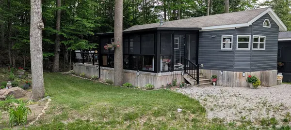 1082 Shamrock Marina RD, Gravenhurst, ON P0E 1N0