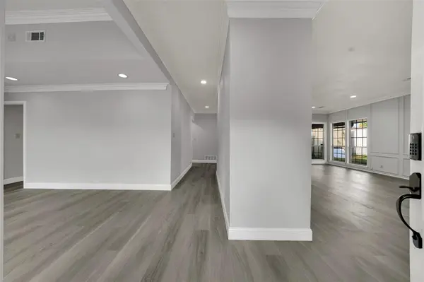 12401 Pleasant Valley Drive, Dallas, TX 75243