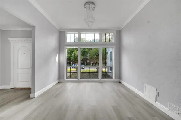 12401 Pleasant Valley Drive, Dallas, TX 75243