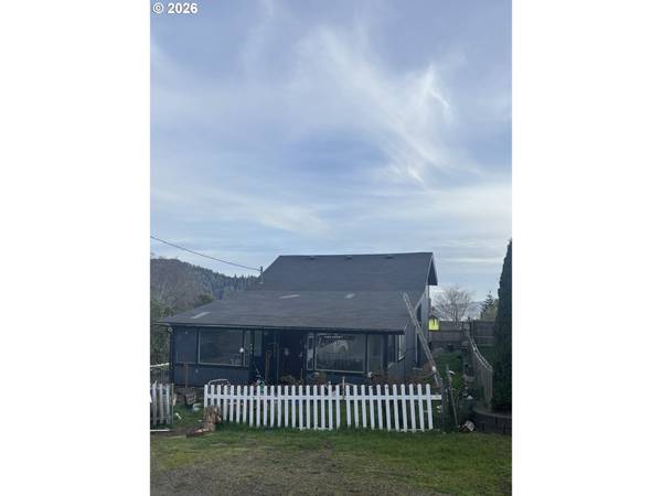 405 EVERGREEN AVE, Garibaldi, OR 97118