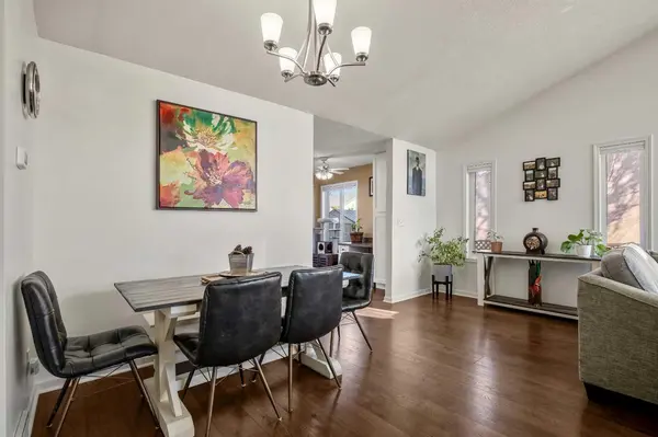 830 Westmount DR, Strathmore, AB T1P 1A9