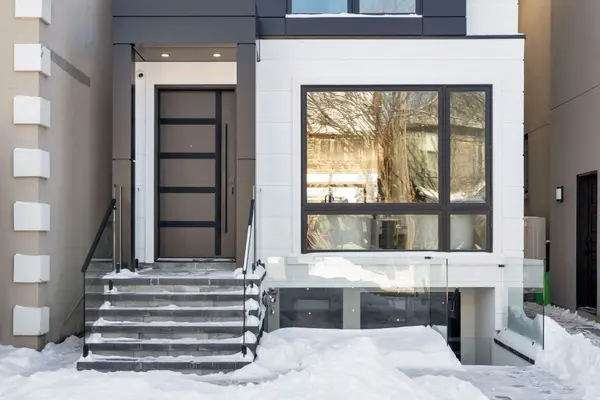 15 Cruikshank AVE, Toronto E03, ON M4K 1S6