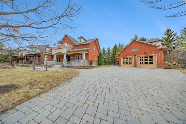1590 Hallstone RD, Brampton, ON L6Y 5K8