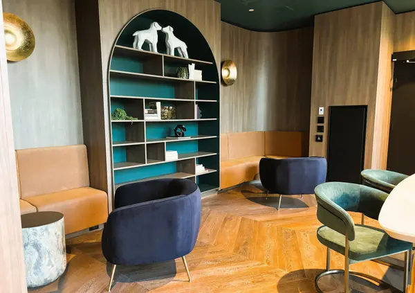 689 The Queensway N/A #519, Toronto W07, ON M8Y 0C8