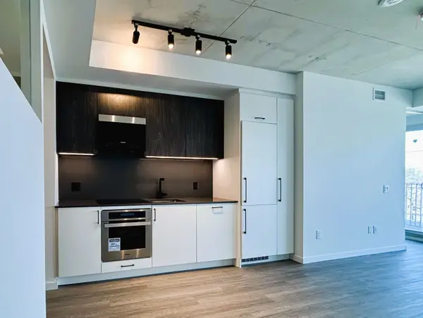 689 The Queensway N/A #519, Toronto W07, ON M8Y 0C8