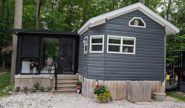 1082 Shamrock Marina RD, Gravenhurst, ON P0E 1N0