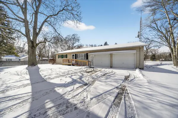 211 N Maple ST, Vernon, MI 48476