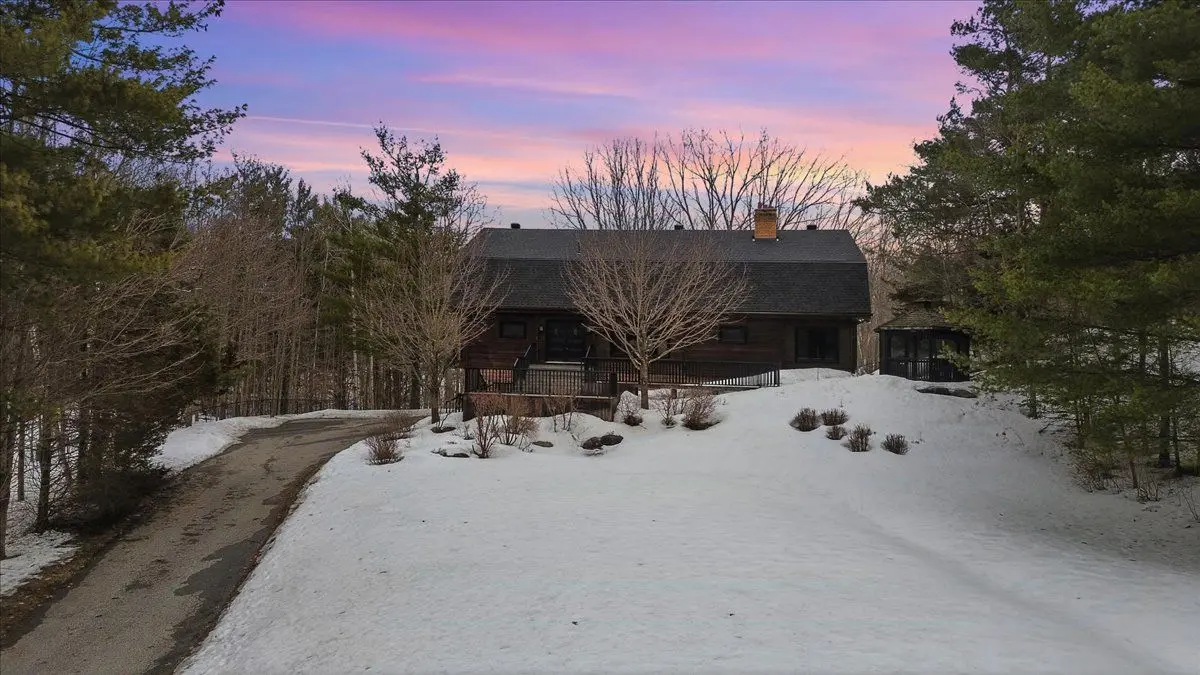 8361 11th Line, Essa, ON L0L 2N0