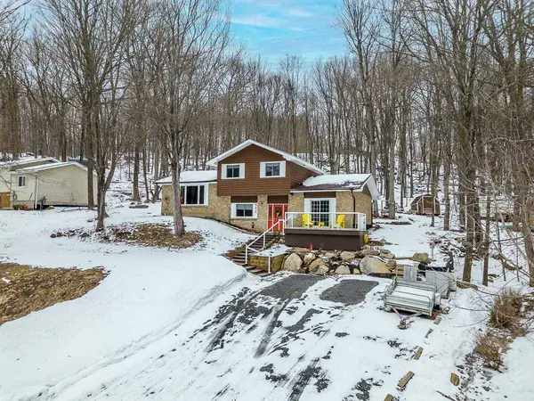 392 INDIAN TRL, Huntsville, ON P1H 1Y9