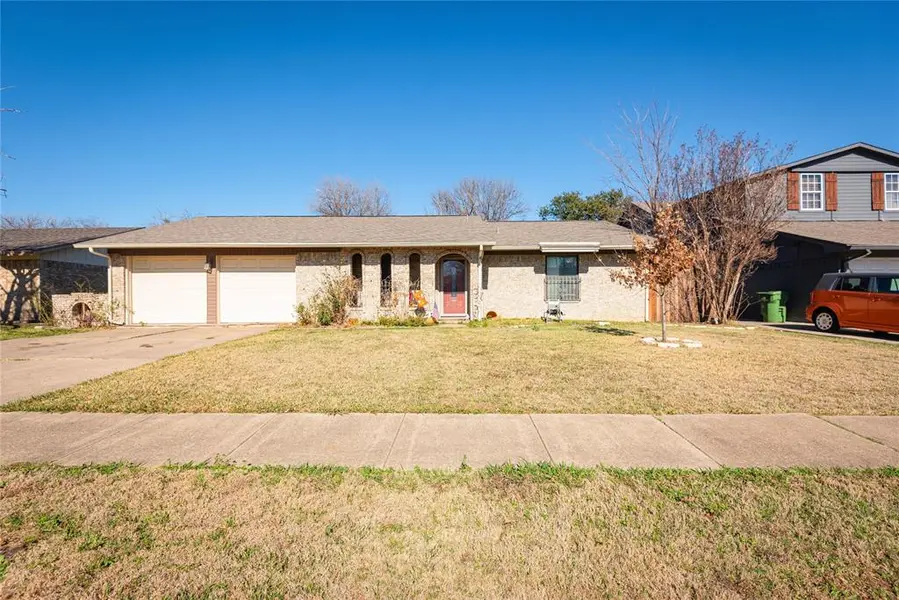 2005 Inverness Drive, Carrollton, TX 75007