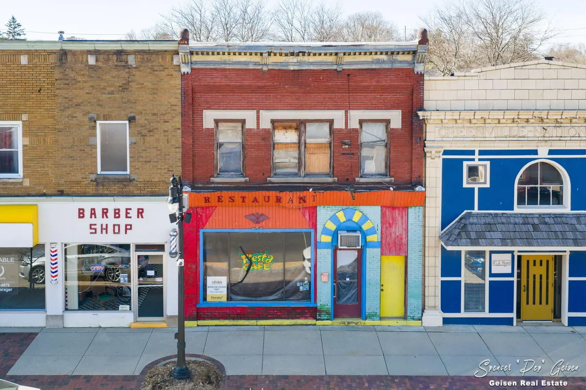 129 S Lafayette ST, Greenville, MI 48838