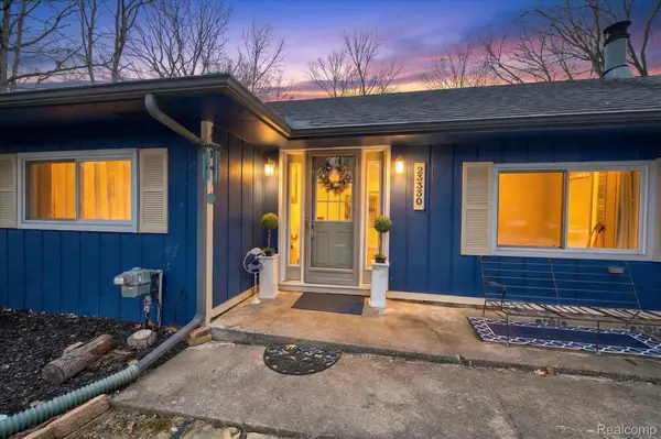 23330 Canfield AVE, Farmington Hills, MI 48336