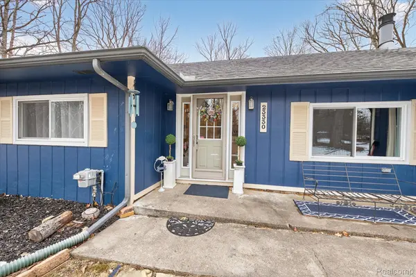 23330 Canfield AVE, Farmington Hills, MI 48336