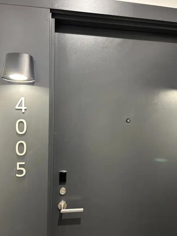 180 Front ST E #4005, Toronto C08, ON M5A 0A9