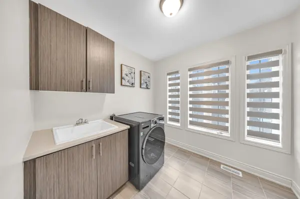 3 Creedon CRES, Ajax, ON L1T 0P7