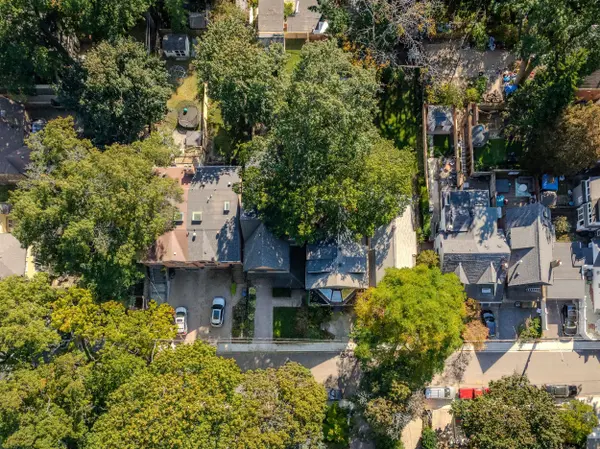 9 Balmy AVE, Toronto E02, ON M4E 1C7