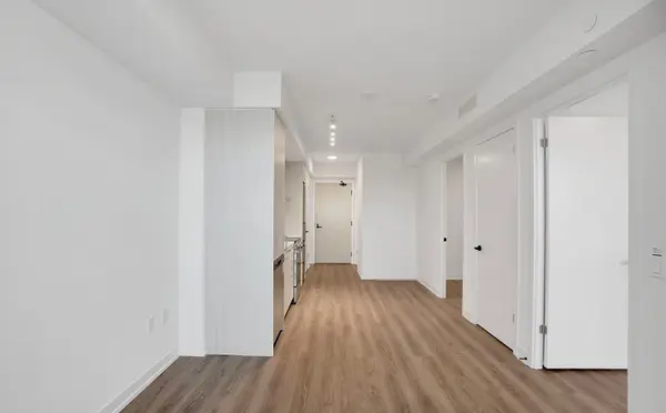 195 Commerce ST #2807, Vaughan, ON L4K 0P9