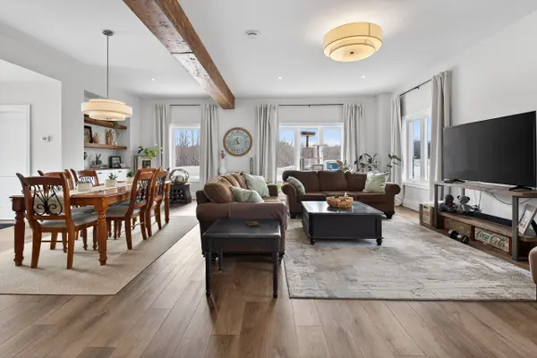 449 Park ST, Tay, ON L0K 2A0