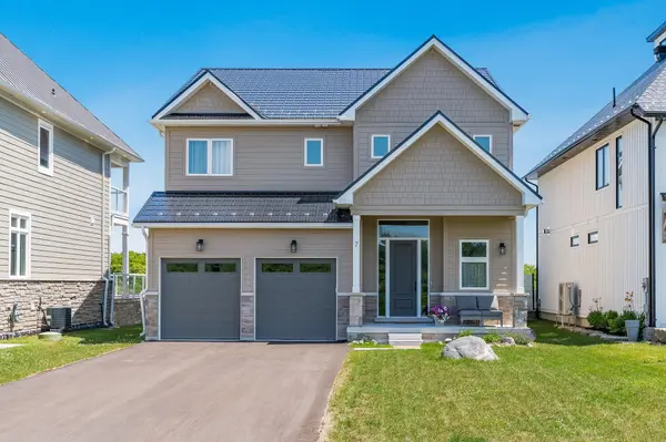 7 Dock LN, Tay, ON L0K 1R0