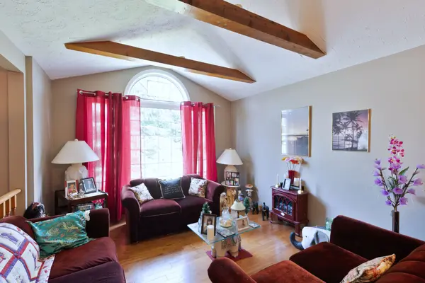 33 Anderson CRES, Tay, ON L0K 2A0