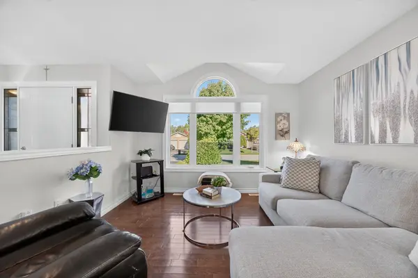 63 Nicklaus DR, Barrie, ON L4M 6V7