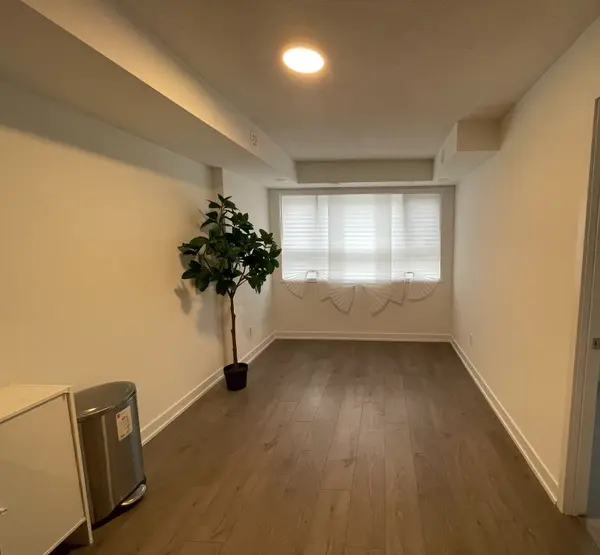 1141 Cooke BLVD #403, Burlington, ON L7T 0C3