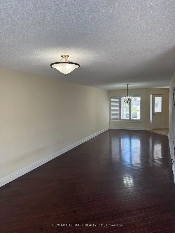 203 Landsbridge ST, Caledon, ON L7E 2J6