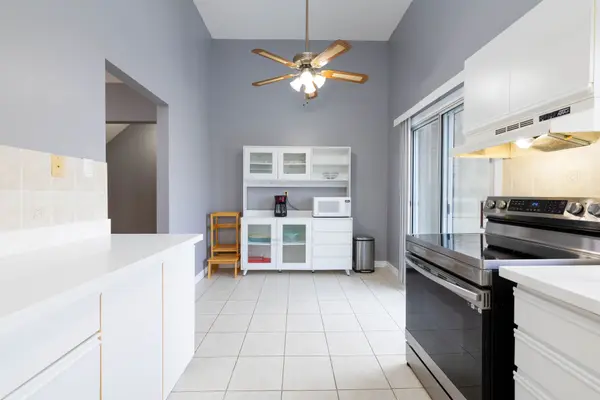 2315 Bromsgrove RD #117, Mississauga, ON L5J 4A6