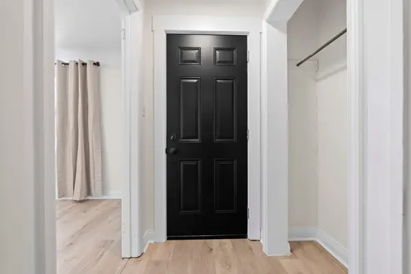 493 COLLEGE ST, Kingston, ON K7L 4M8