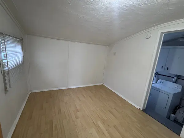 305 Crowland AVE, Welland, ON L3B 1X5