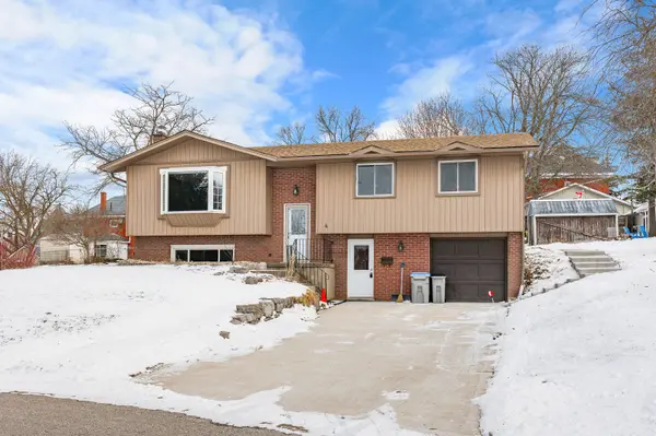 4 Torrance CRES, Perth East, ON N0K 1M0